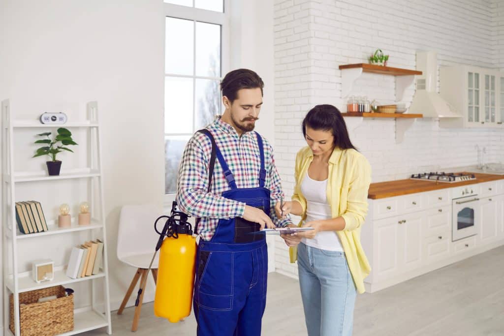 Is it worth getting pest control? is it worth getting pest control?